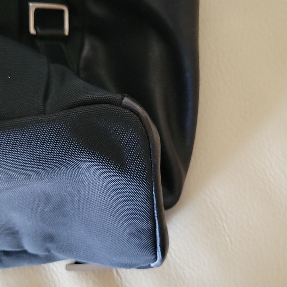 Backpack - Picture 7 of 8